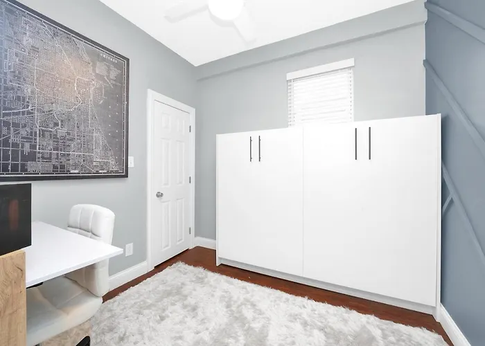 Modern 2 Bedroom In Avondale *